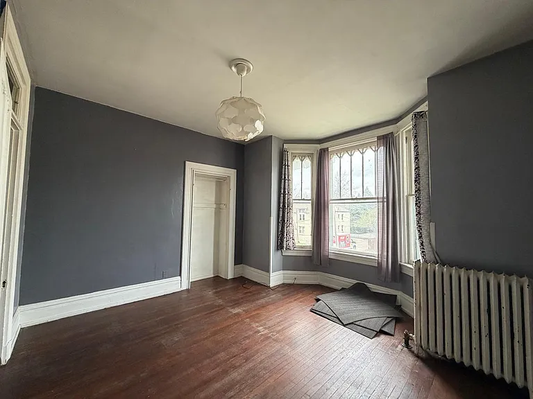 726 N Downing St — Photo 10