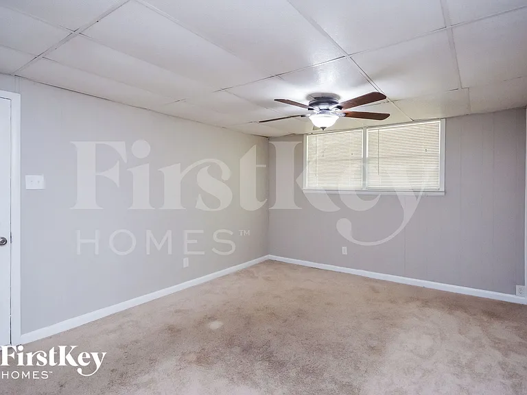 1175 Milstead Ave NE — Photo 6