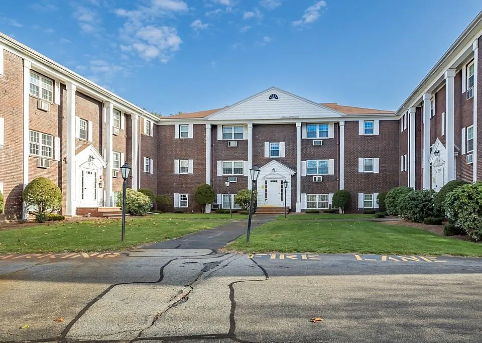 130 Parker St #J1