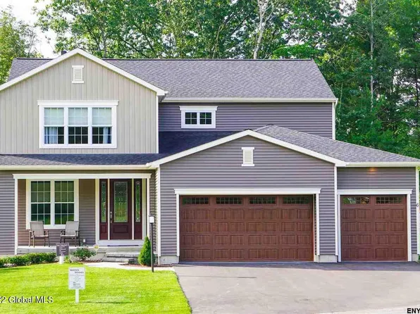 1 Ridgeview Court, Cohoes, NY 12047