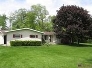 27030 Buck Rd, Beloit, OH 44609