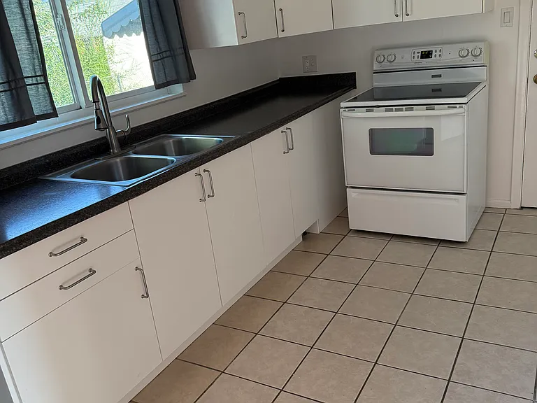 2141 S Nowell Cir — Photo 3