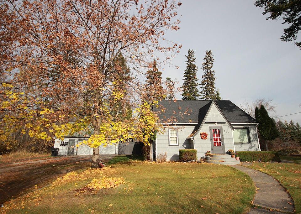 1st image of 225 E Evergreen Dr