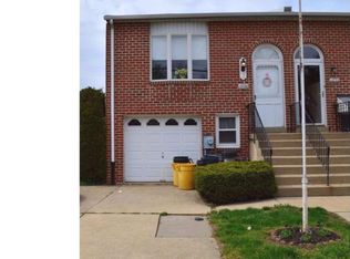 12720 Knights Rd, Philadelphia, PA 19154