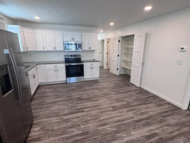 202 E Plum St #1 — Photo 6
