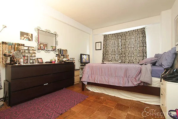 Rented by City Connections Realty | media 14