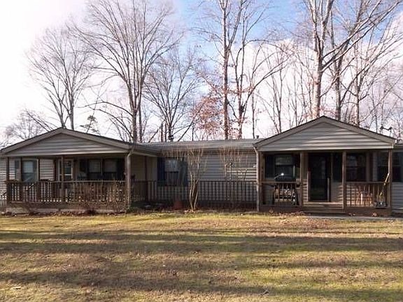 Ranch w/Rockg Chair Porch