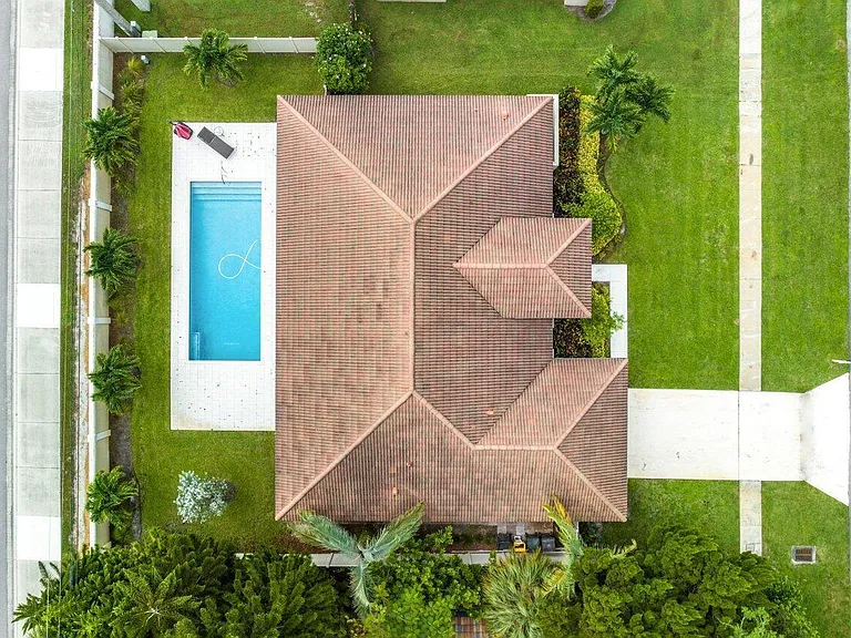 12898 Buckland St — Photo 37