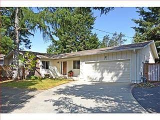 1st image of 215 Bobs Ln