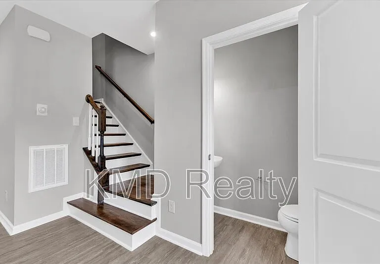 2611 Grantham Place Dr — Photo 12