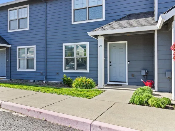 450 Midway Rd Unit 25, Medford, OR 97501