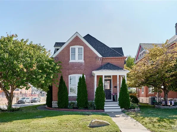 332 N 6th St, Saint Charles, MO 63301