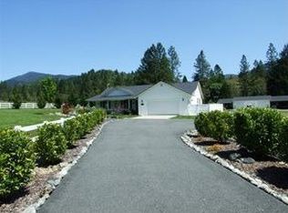 171 Edgerton Ln, Wolf Creek, OR 97497