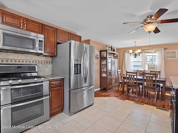 2nd image of 304 Garrison Ave