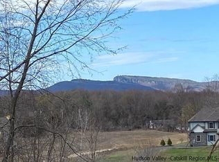 22 Le Fevre Ln, New Paltz, NY 12561