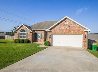 6331 Clay Ave, Springdale, AR 72762