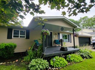 7176 Huron Ave, Lexington, MI 48450