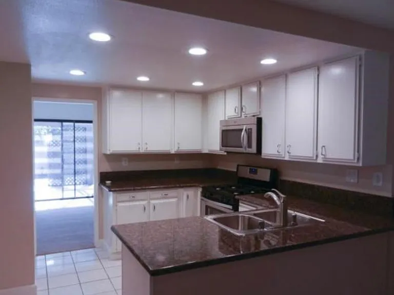 2669 Monterey Pl — Photo 3