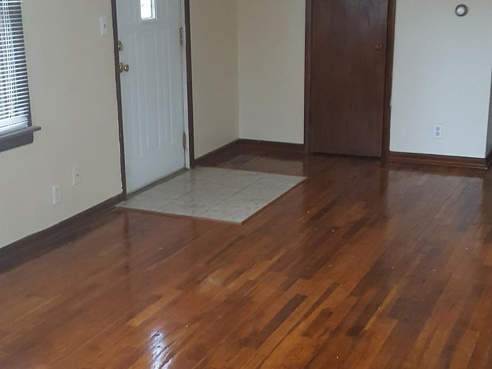 2nd image of 1791 S Butler Ave