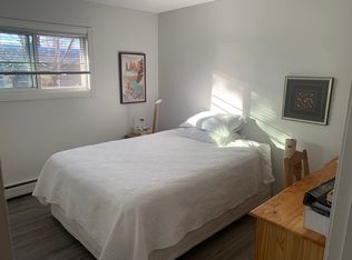 780 Northmount Dr NW #10, Calgary, AB T2L0A2