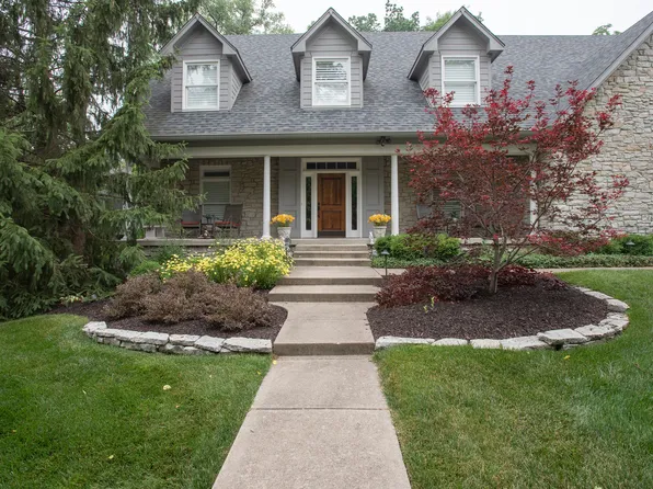 9957 Ford Valley Ln, Zionsville, IN 46077