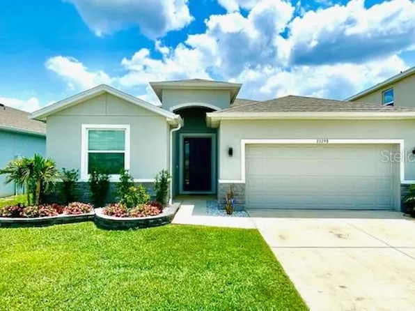 33298 Major Oak Dr, Wesley Chapel, FL 33545