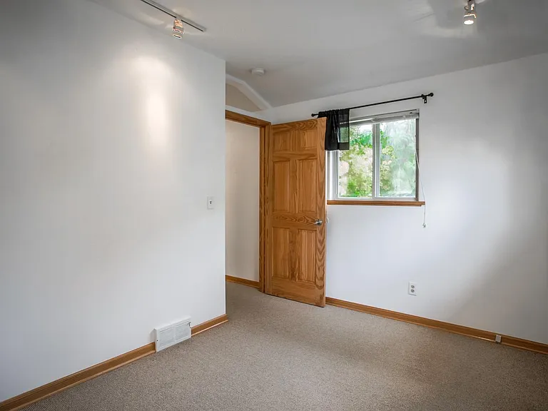 5411 N 225 W — Photo 26