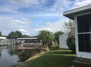 1526 Southshore Dr, Tavares, FL 32778