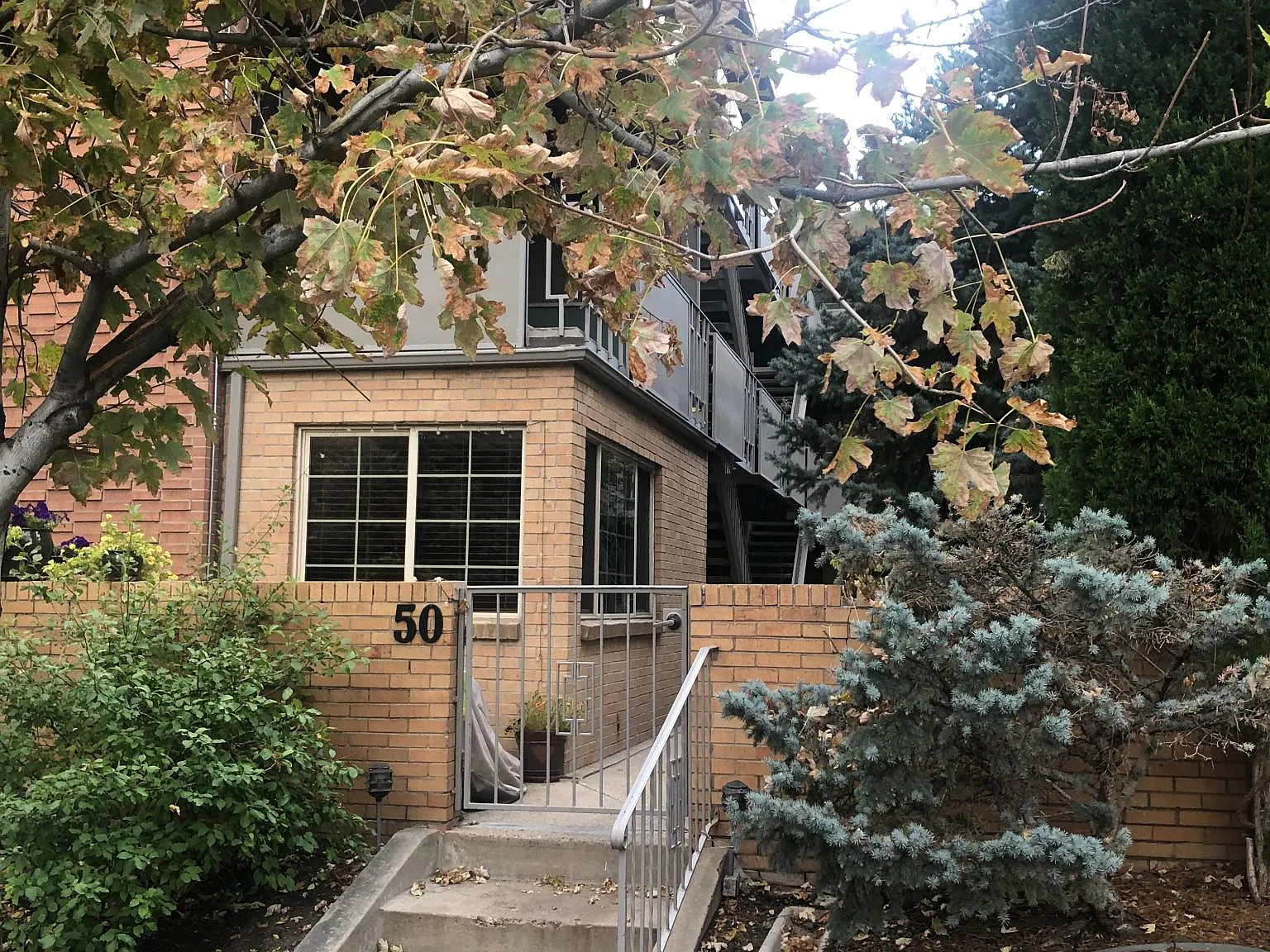 2 bed, 747 sqft, $2,100 — Photo 1