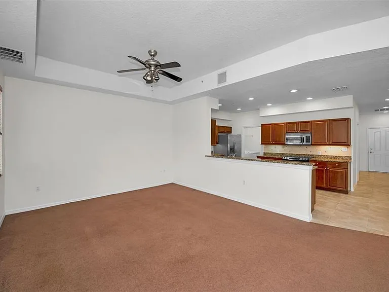 606 Wells Ct #202 — Photo 11