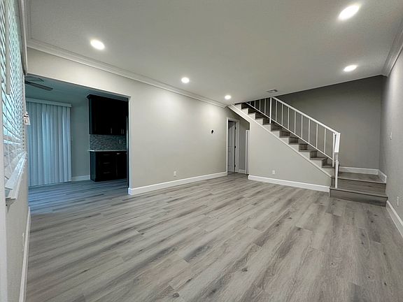 4th image of 260 Linda Rosa Ave Unit 6