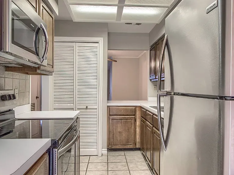 7738 Chambers Rd #1102 — Photo 9
