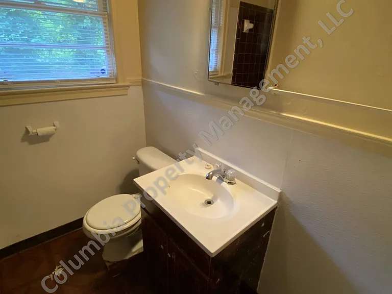 3056 Truman St — Photo 13