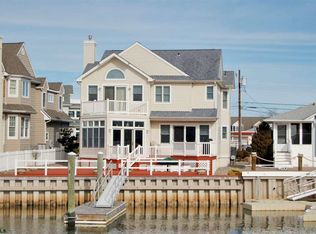 52 Arkansas Ave, Ocean City, NJ 08226