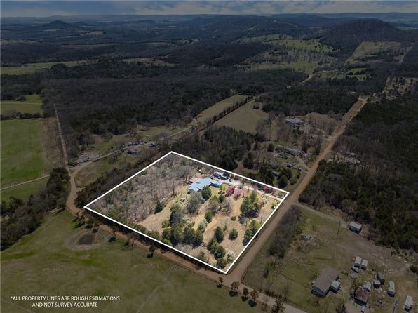 55 County Road 639, Berryville, AR 72616