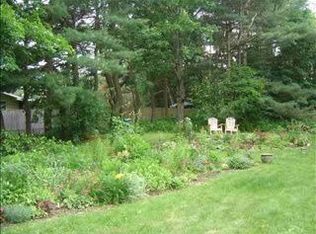 662 Pinewoods Ave, Troy, NY 12180