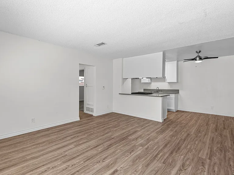 8955 Hewitt Pl — Photo 12