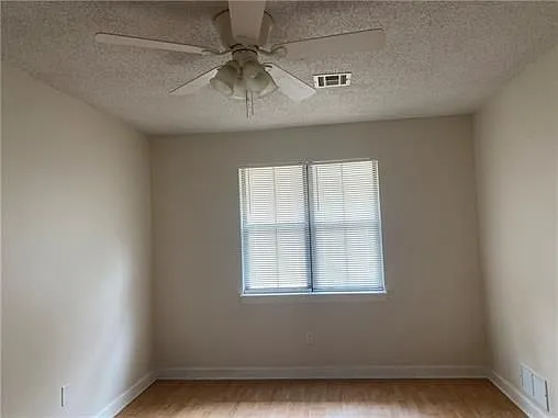 8327 NW Mace Rd — Photo 5