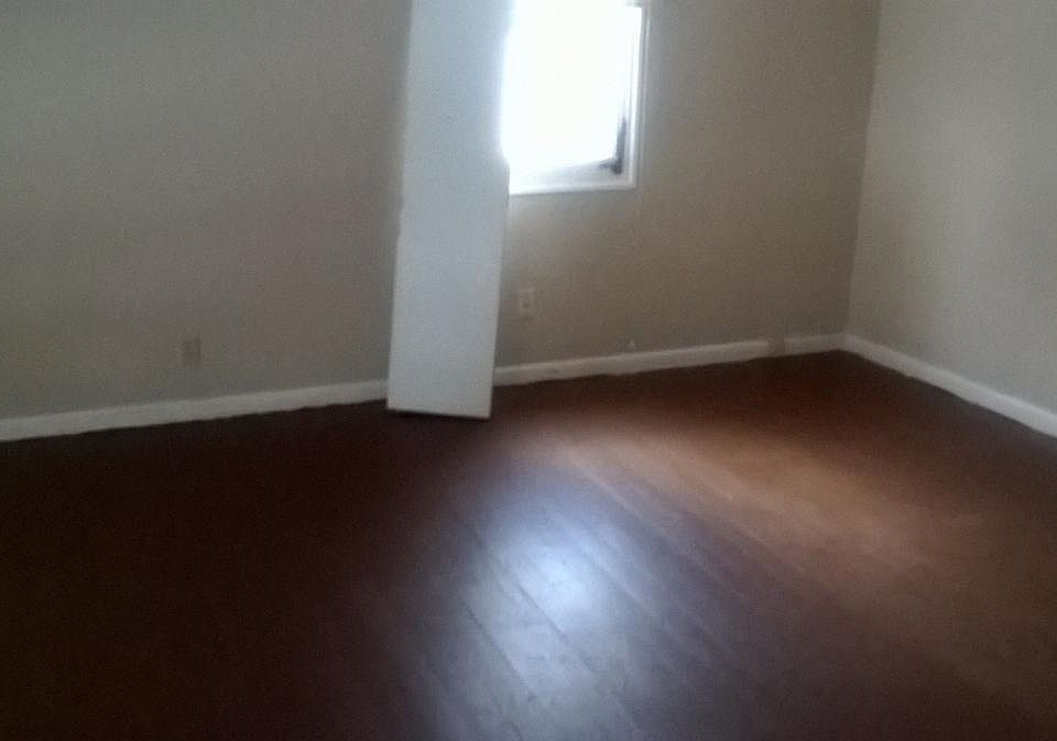 1st image of 4276 Hickory Ln