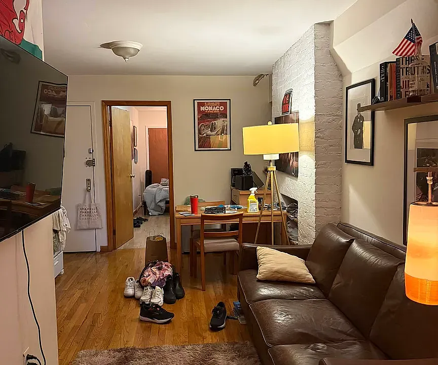 242 E 3rd St #7