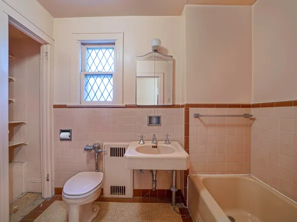 60-14 60th Avenue image 22 of 26