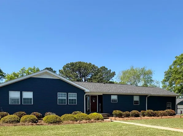 611 Dennis St, Clanton, AL 35045