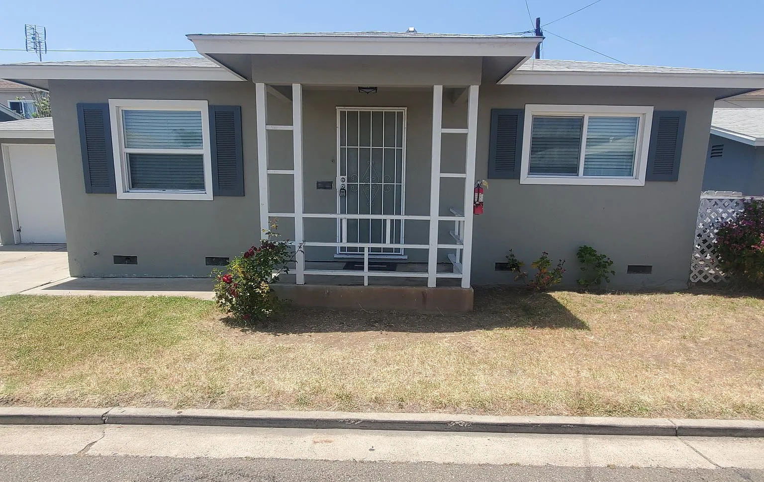 2 bed, 750 sqft, $2,850 — Photo 2