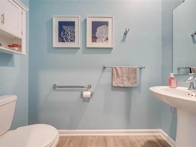 5301 Amersham Ln — Photo 24