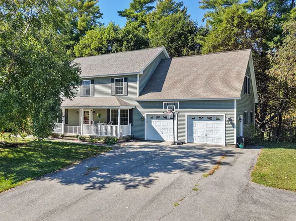 2A Constitution Avenue, Hampden, ME 04444