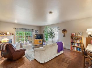 1501 Snow Shoe Trl, Suamico, WI 54173