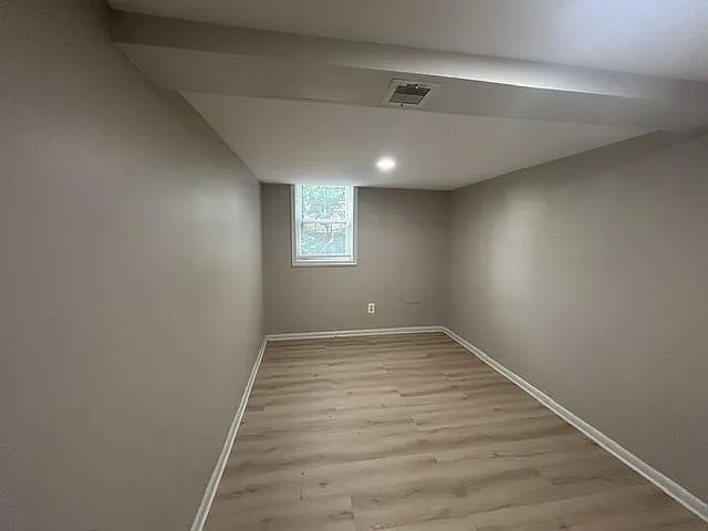 328 W Edmonston Dr — Photo 17