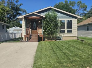 830 S High St, Aberdeen, SD 57401