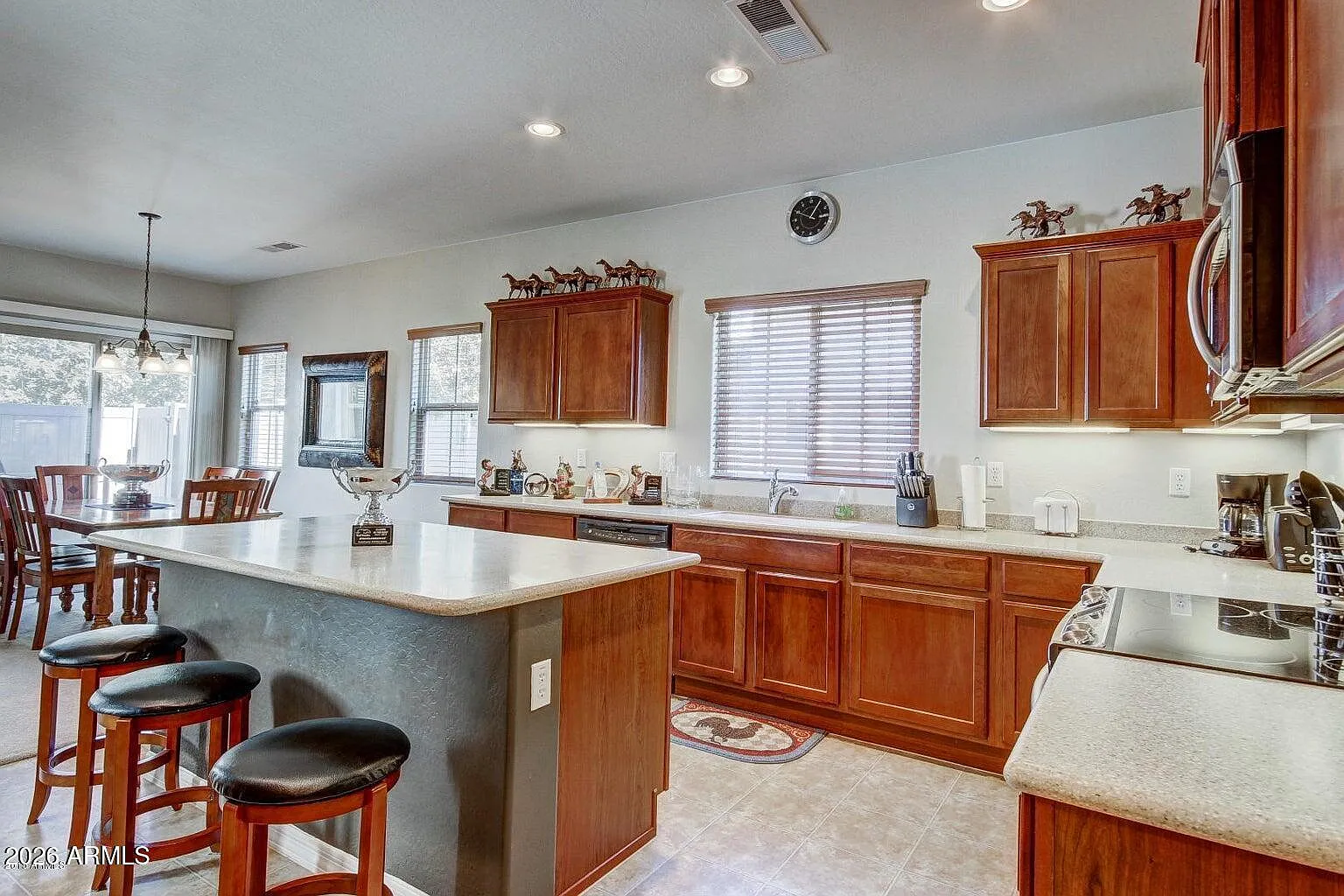 3 bed, 2.5 bath, 1871 sqft, $2,250 — Photo 3