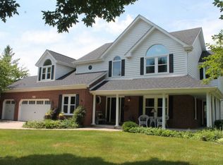 2503 Wendy Dr, Naperville, IL 60565